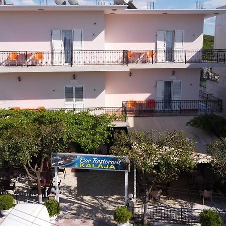 Hotel Kalaja Boks Buitenkant foto