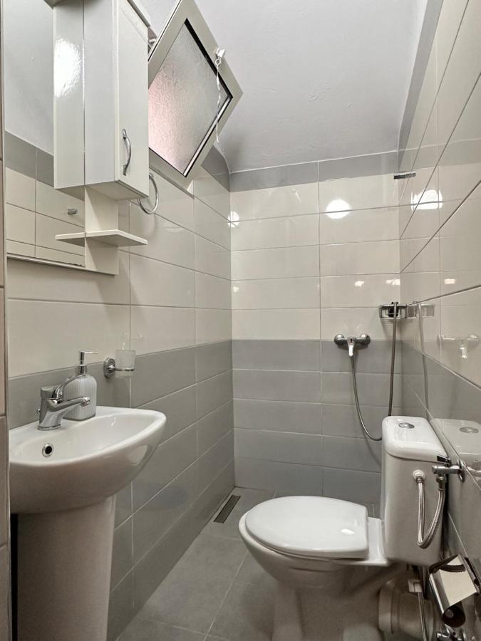 Hotel Kalaja Boks Buitenkant foto